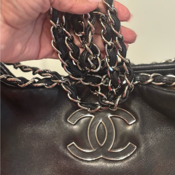 CHANEL Black Shoulder Bag with Silver Chain - Picture 1 of 12